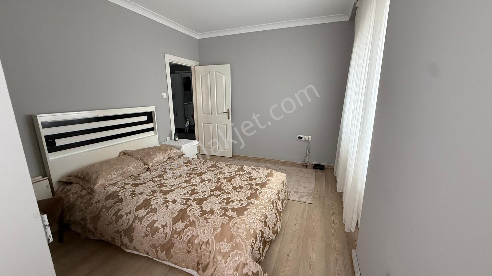 Ziyapaşa Bulvarı Civarı Çınarlıda 2+1 Lüx Eşyalı Kiralık Daire - Görsel 6