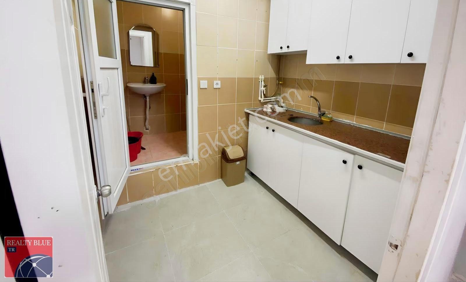 Sultanbeyli Fatihde Kiralık 110 M2 Dükkan - Görsel 4