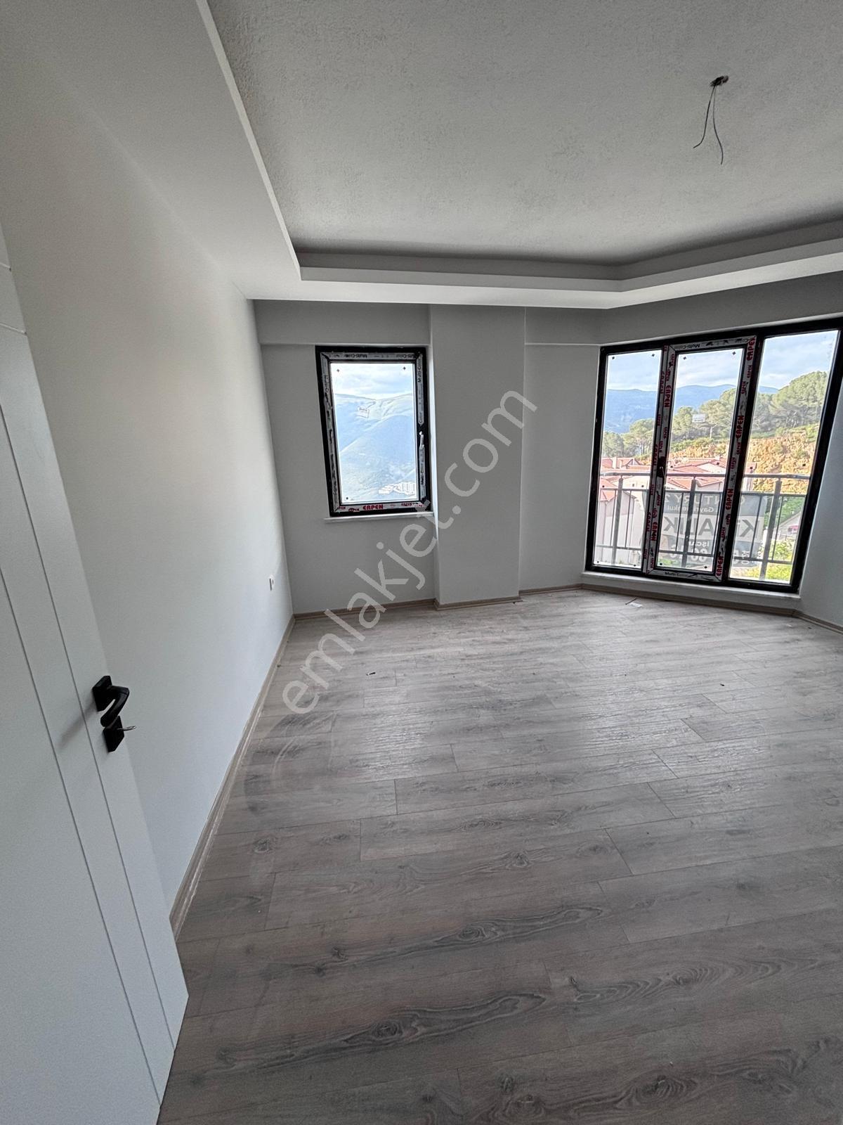 Umurbey'de Kiralık Daire 3+1 Üst Dubleks Yeni Sıfır Daire - Görsel 9