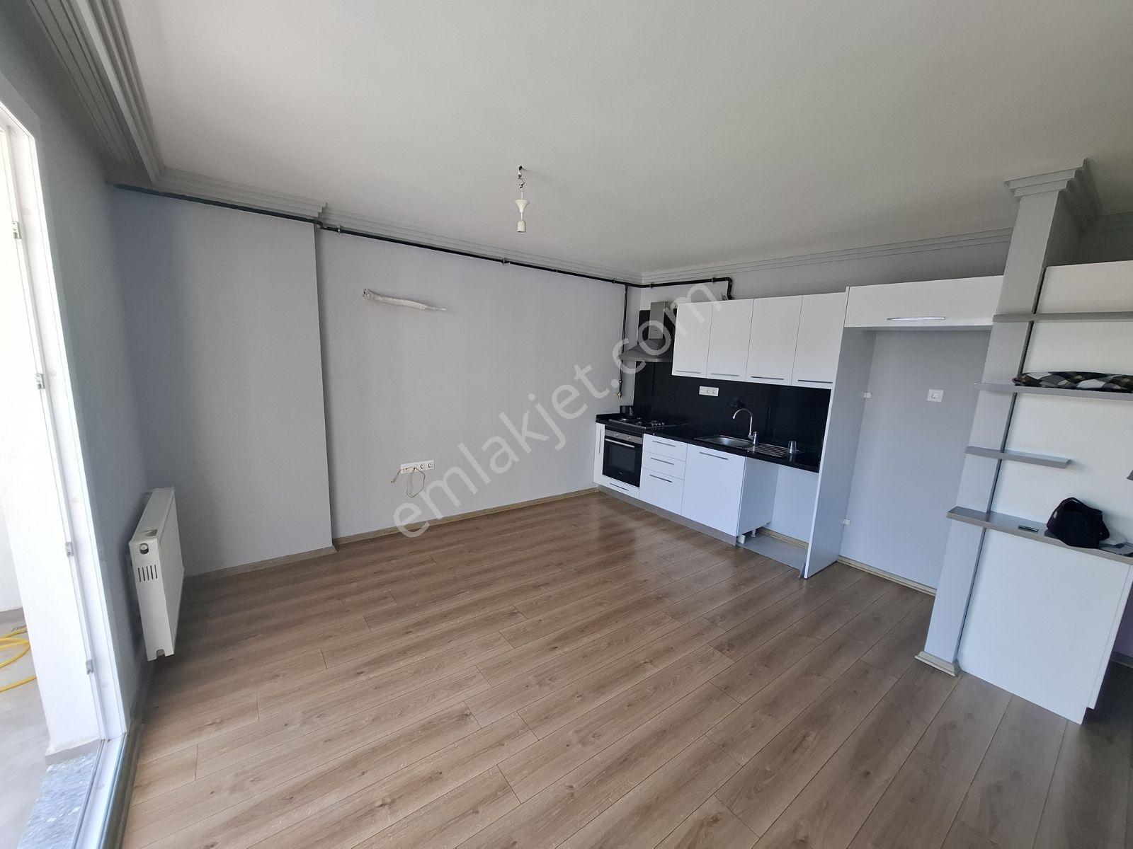 Gürselpaşa Mah. Güvenlikli Sitede 1+1 Balkonlu Havuzlu Daire - Görsel 11