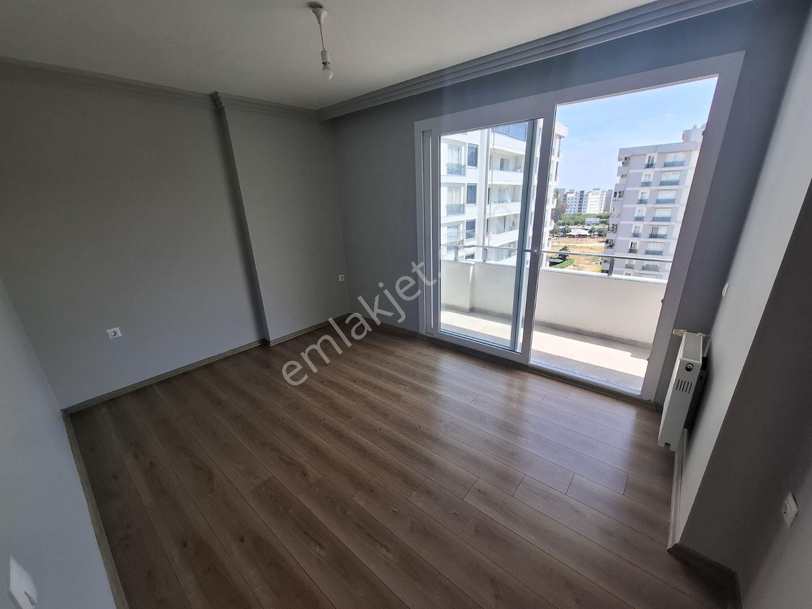Gürselpaşa Mah. Güvenlikli Sitede 1+1 Balkonlu Havuzlu Daire - Görsel 13