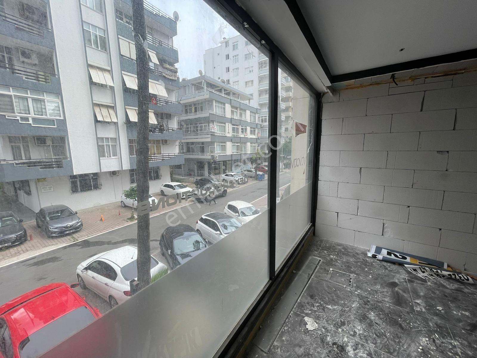Gazipaşa Bulvarı Bahar Caddesinde Her Sektöre Uygun Kaçmaz - Görsel 32