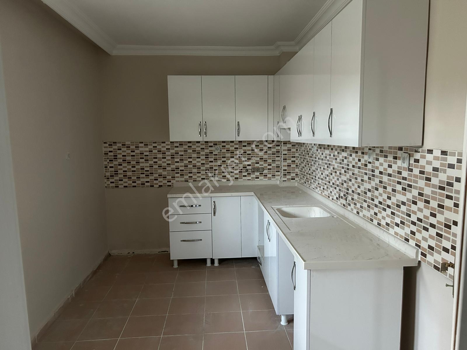 Memlik Güneykent Sitesinin En İyi Konumunda Manzaralı Villa - Görsel 25