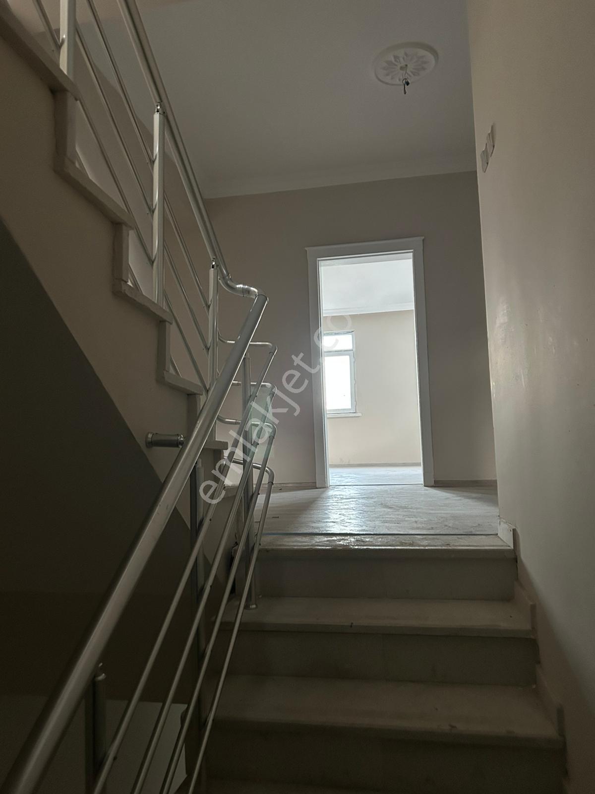 Memlik Güneykent Sitesinin En İyi Konumunda Manzaralı Villa - Görsel 16