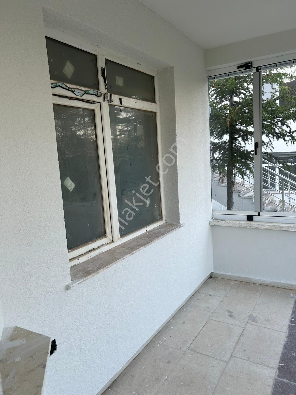 Memlik Güneykent Sitesinin En İyi Konumunda Manzaralı Villa - Görsel 23