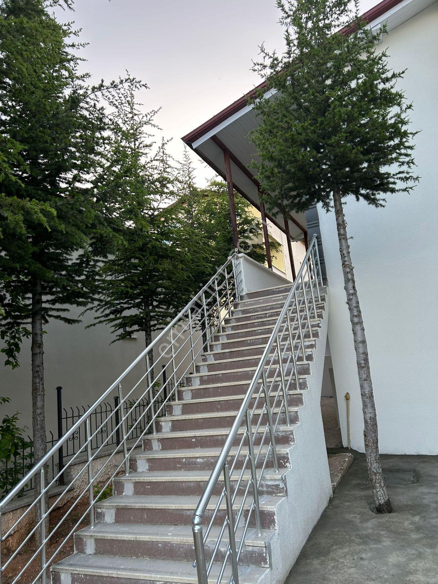 Memlik Güneykent Sitesinin En İyi Konumunda Manzaralı Villa - Görsel 12