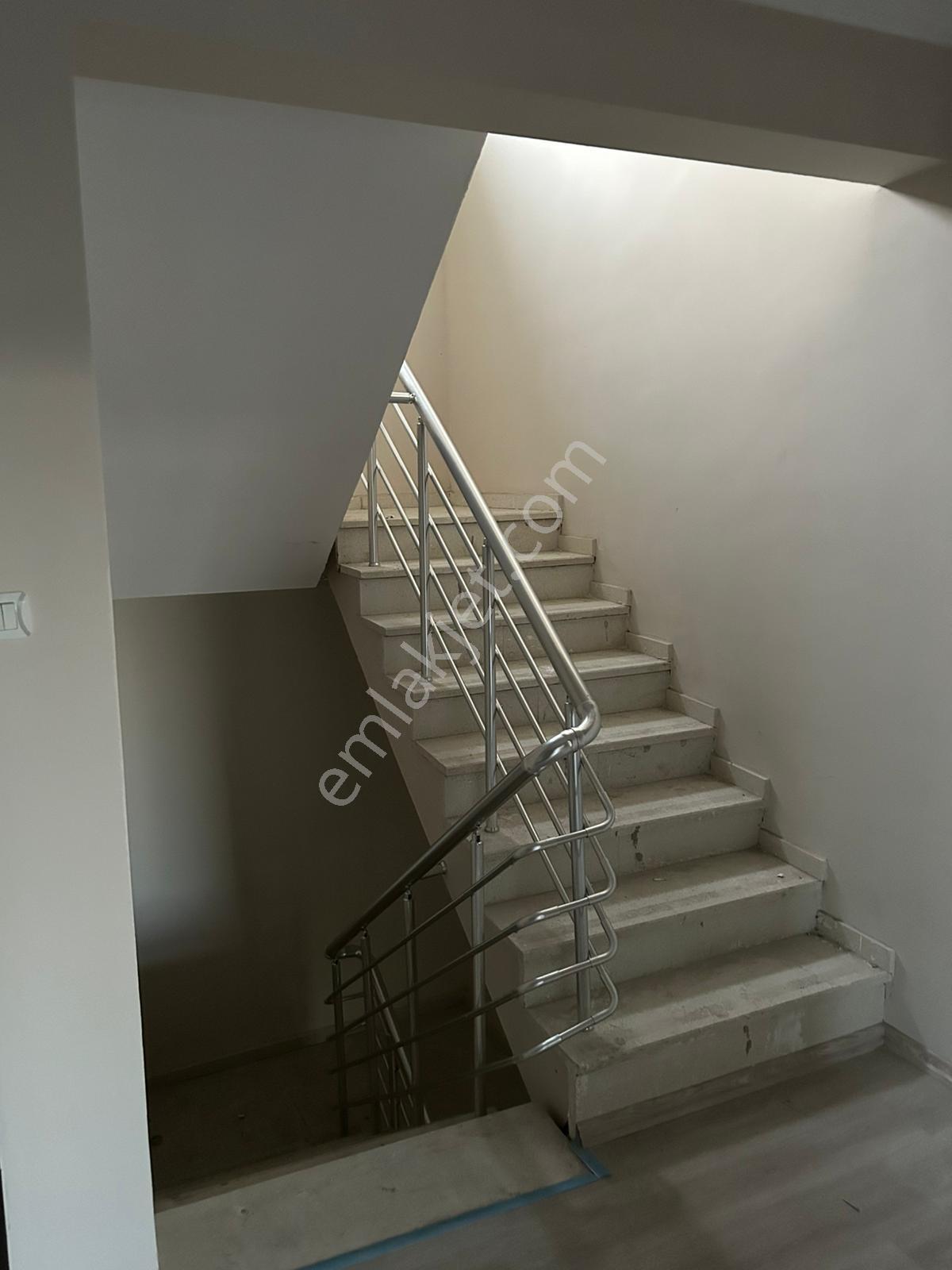 Memlik Güneykent Sitesinin En İyi Konumunda Manzaralı Villa - Görsel 20
