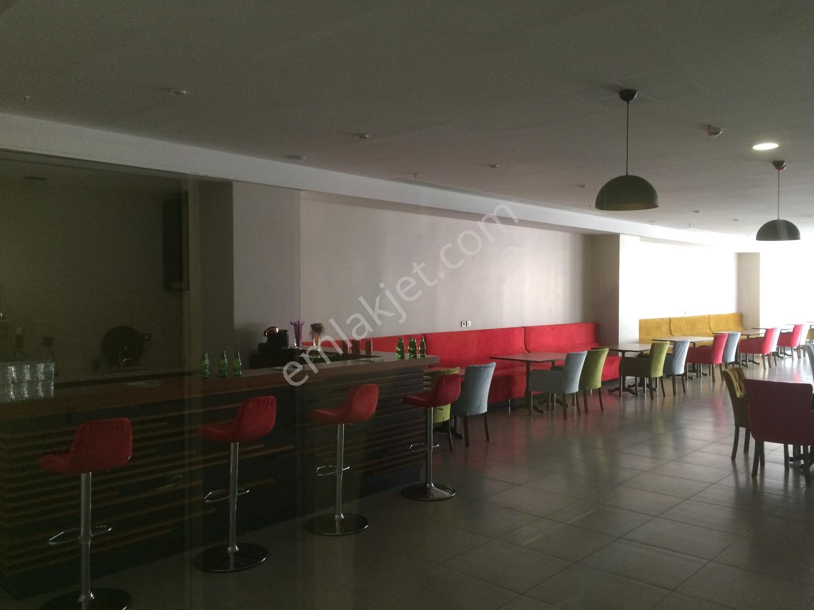 Venezia Mega 1+1 92m2 Şehir Manzaralı Kare Salon Kiralık Daire - Görsel 2