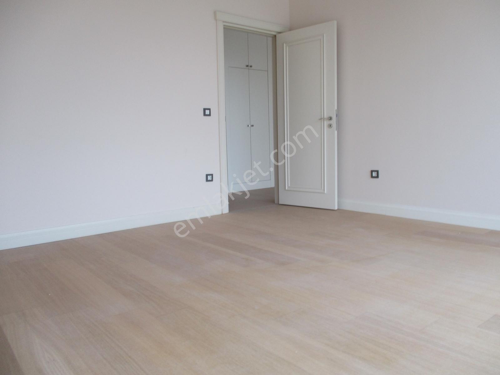 Venezia Mega 1+1 92m2 Şehir Manzaralı Kare Salon Kiralık Daire - Görsel 7
