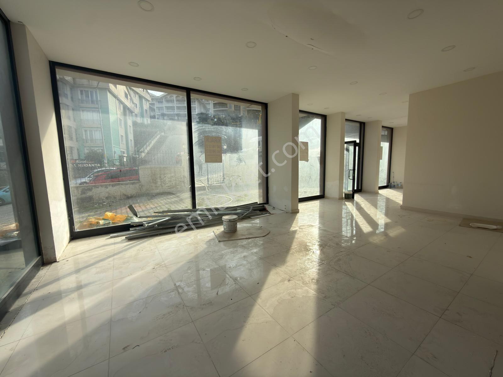 Olivium'dan Halitpaşa Mh'de Kiralık İki Adet Dükkan - Görsel 5