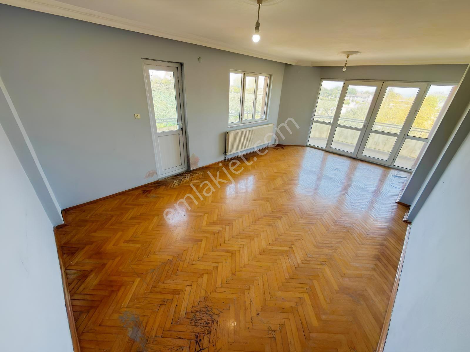 Olivium'dan Yeni Mh'de Düz Ayak Satılık 3+1 135m2 Site İçi Daire - Görsel 2