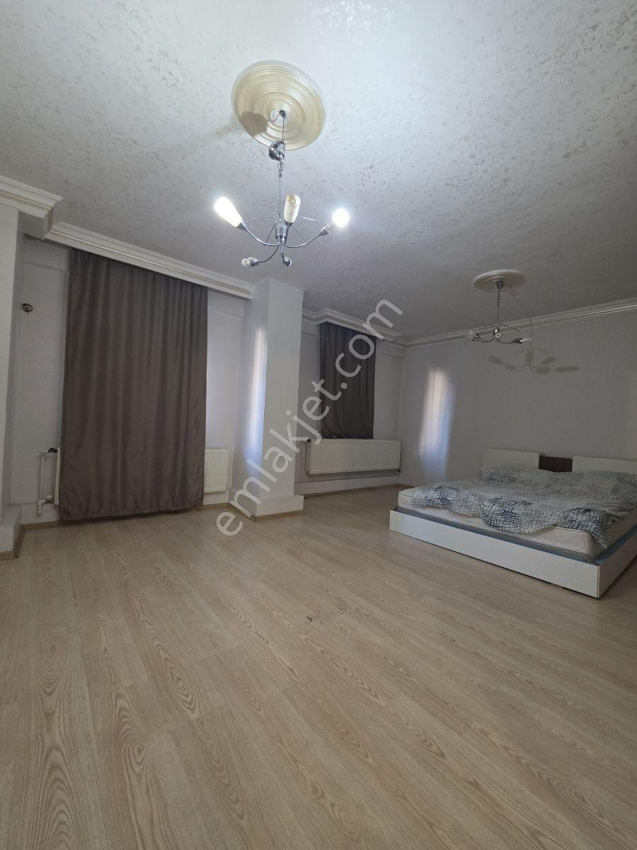 Ofis Sanat Sokağı Tezgel Market Civarı Acil Satılık - Görsel 3