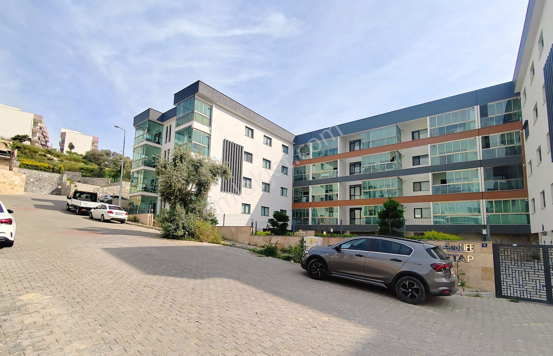 Kuşadası Merkez'de 2+1 Satılık Daire - Görsel 4