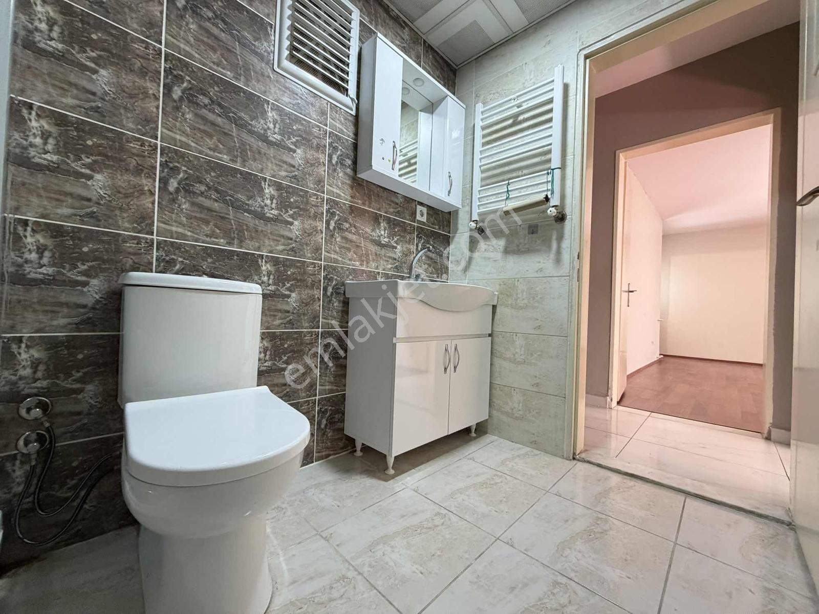 Çengelköy Ata 2 Sitesinde Dekorasyonlu 3+1 Kiralık Köşe Daire - Görsel 17