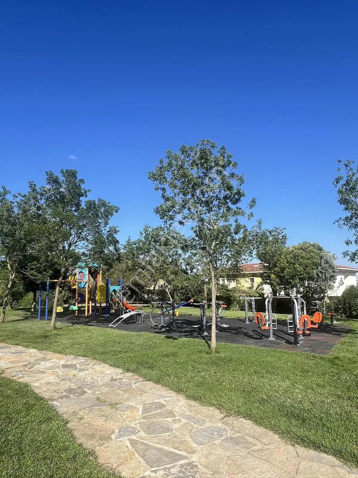 Çengelköy Ata 2 Sitesinde Dekorasyonlu 3+1 Kiralık Köşe Daire - Görsel 26