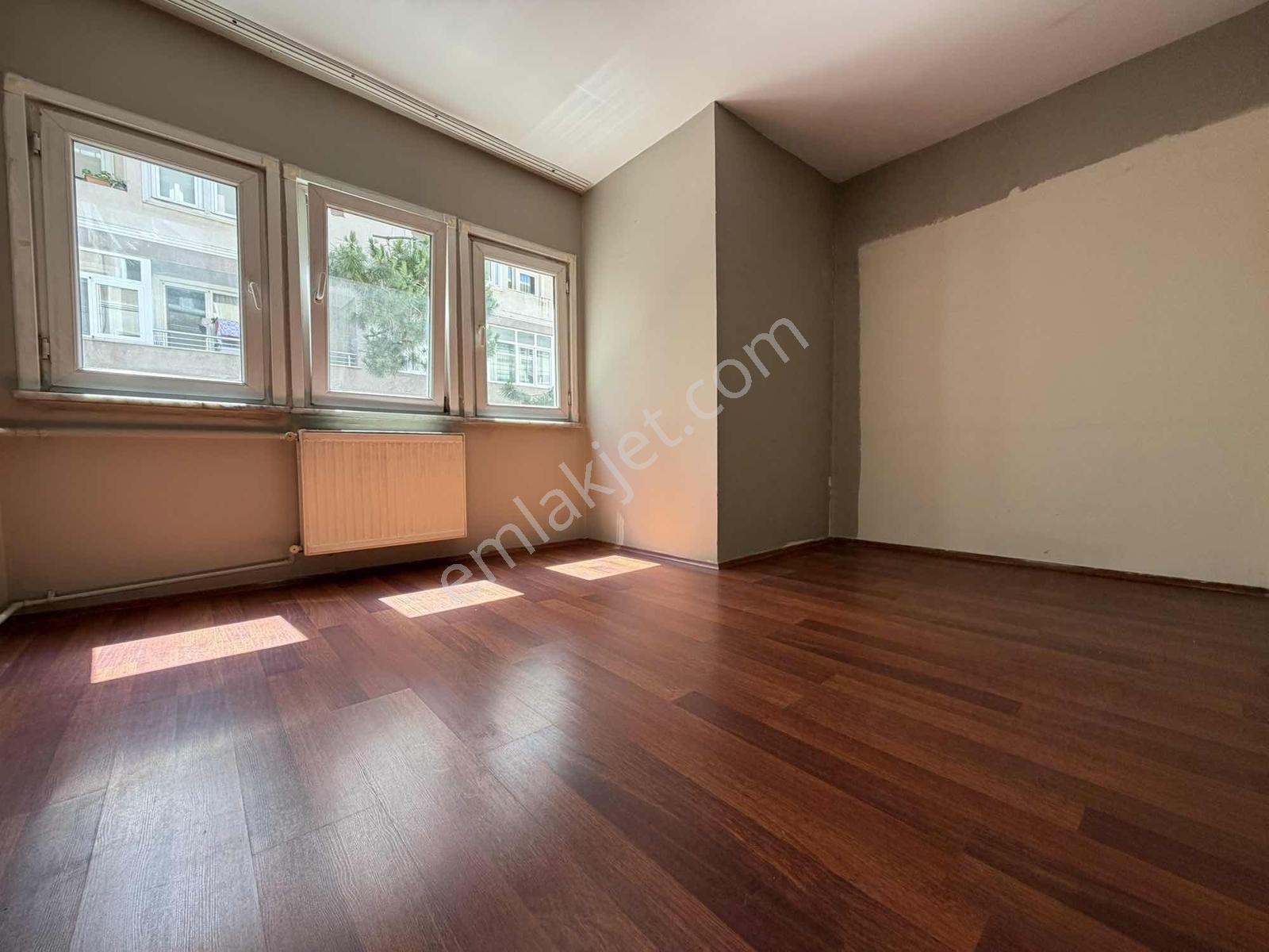 Çengelköy Ata 2 Sitesinde Dekorasyonlu 3+1 Kiralık Köşe Daire - Görsel 18