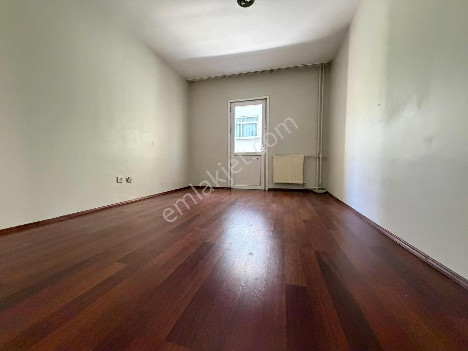 Çengelköy Ata 2 Sitesinde Dekorasyonlu 3+1 Kiralık Köşe Daire - Görsel 6