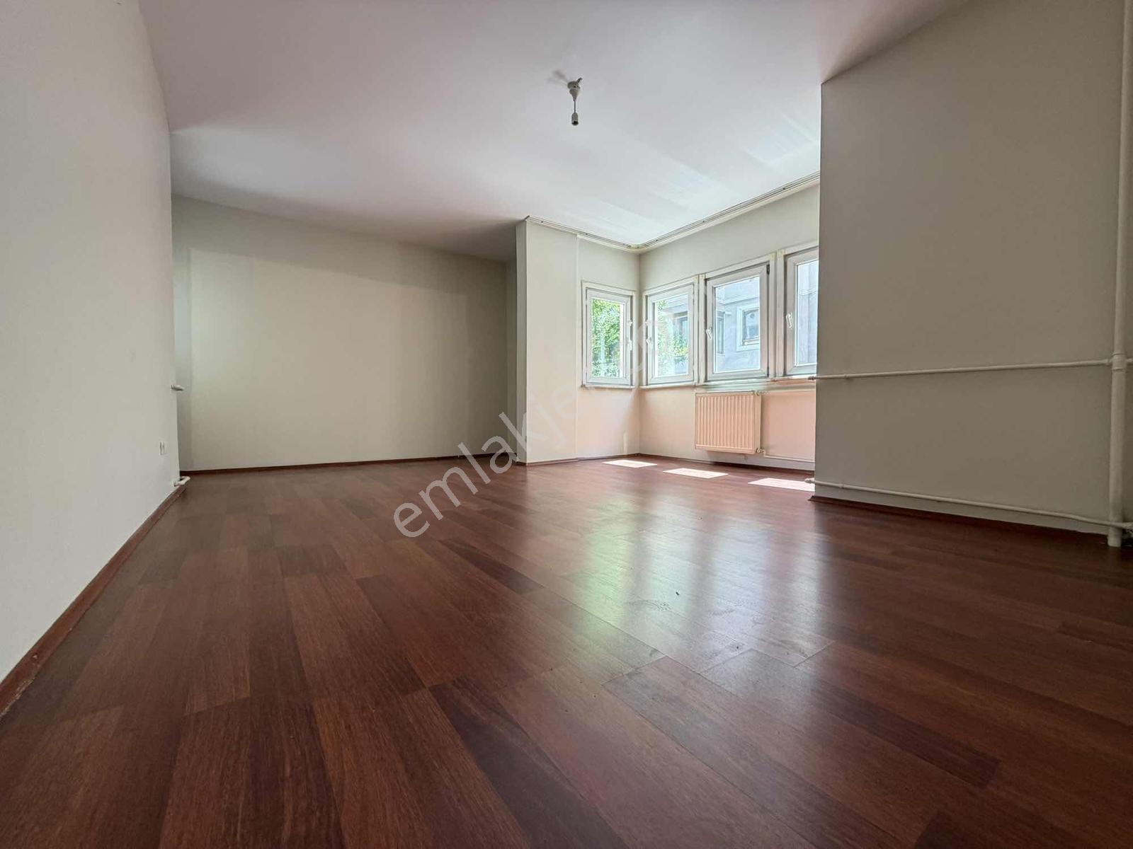 Çengelköy Ata 2 Sitesinde Dekorasyonlu 3+1 Kiralık Köşe Daire - Görsel 15