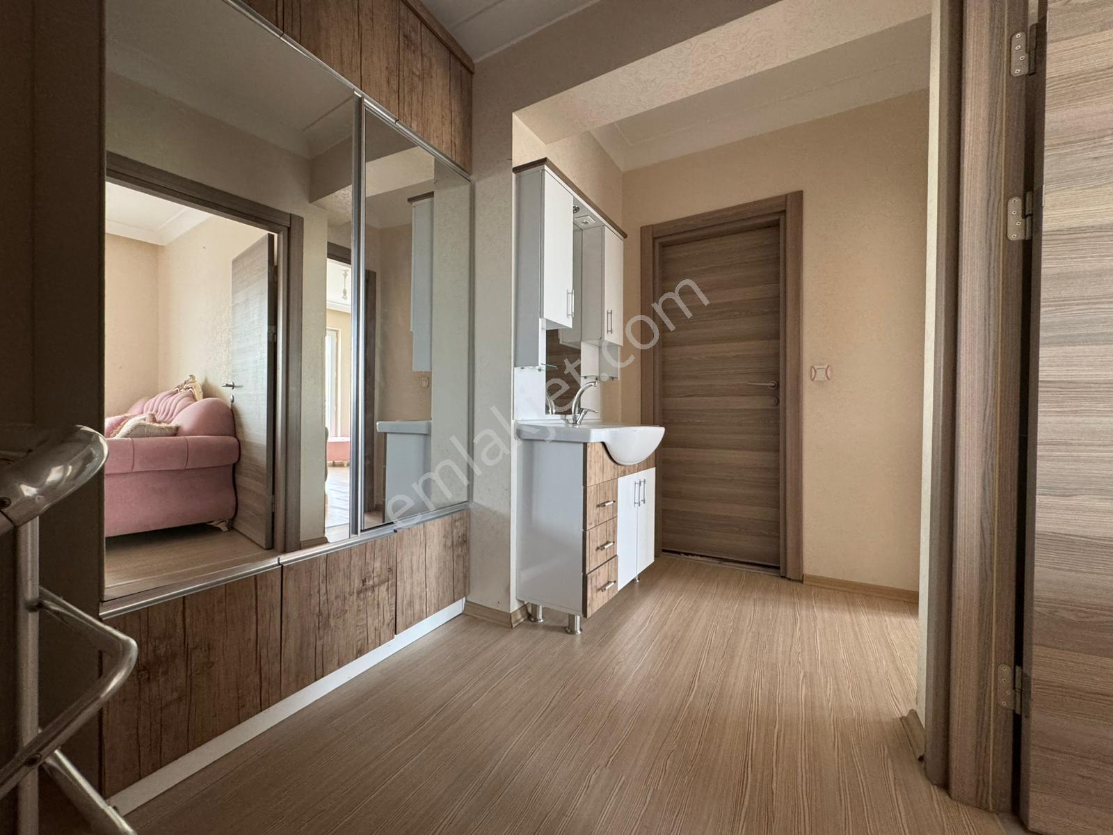 Etimesgut İstasyon Mah. 'nde 2+1 Dubleks Eşyalı Kiralık Daire - Görsel 14