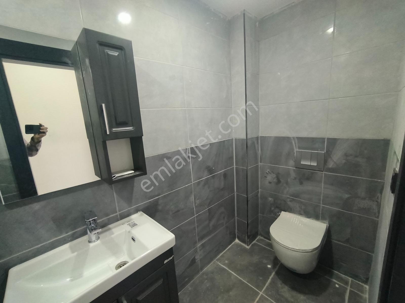 Belediyeye Yakın Ayçadan Kiralık 1+1 Geniş Kiralık Daire - Görsel 4