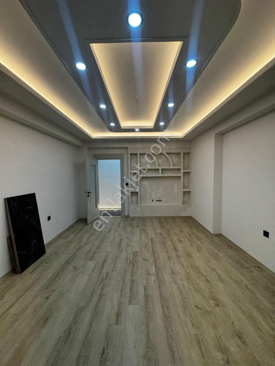 Yıldızkentte Gündüz Doğa Gece Işıl Işıl Manzaralı Ara Kat 4+1 - Görsel 10