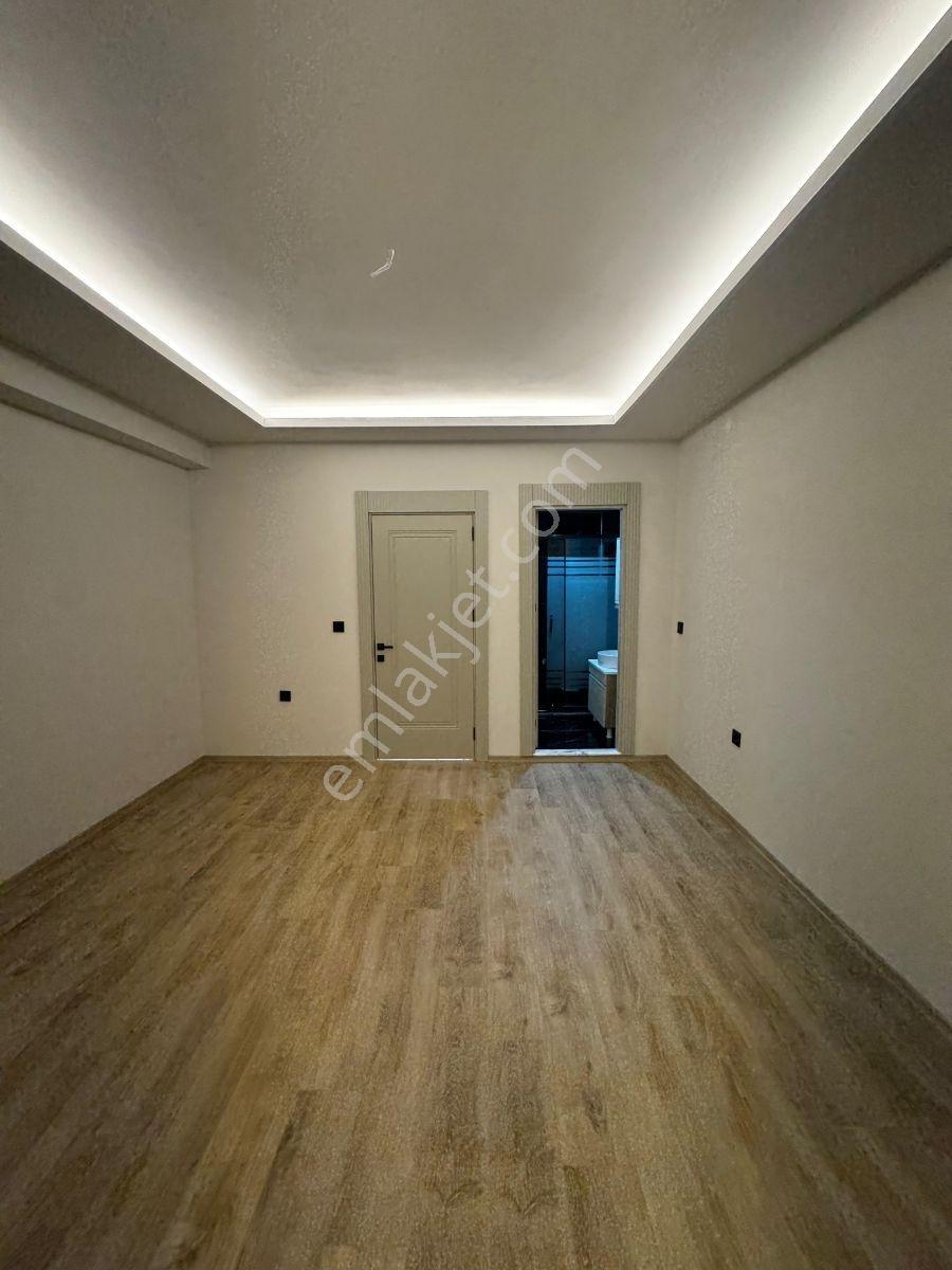 Yıldızkentte Gündüz Doğa Gece Işıl Işıl Manzaralı Ara Kat 4+1 - Görsel 15