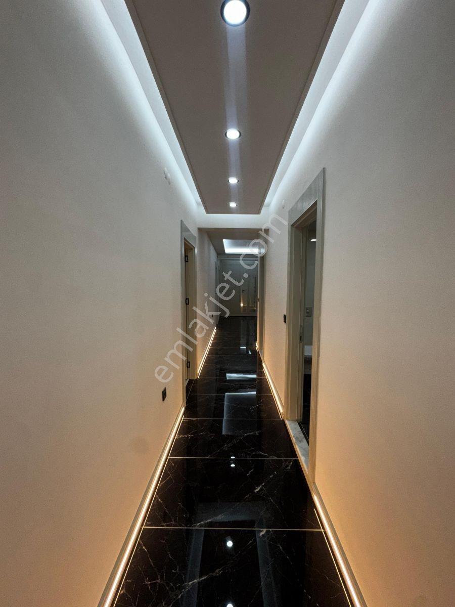 Yıldızkentte Gündüz Doğa Gece Işıl Işıl Manzaralı Ara Kat 4+1 - Görsel 22