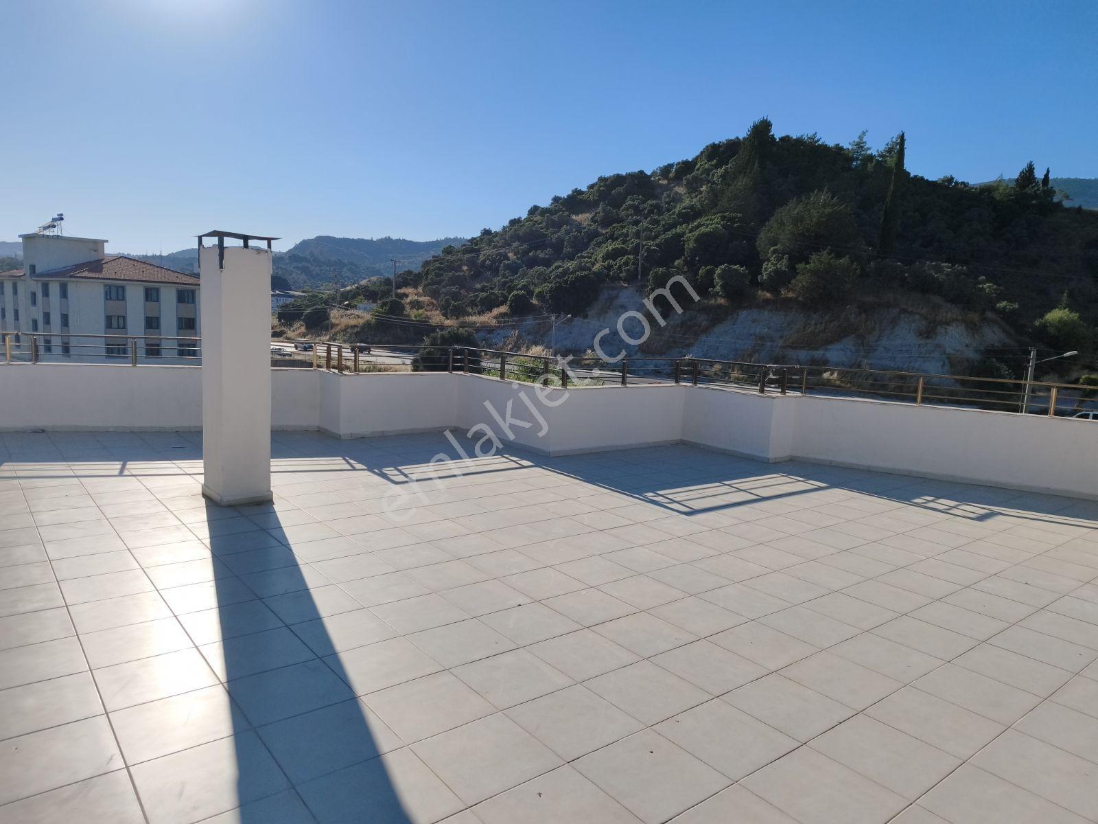 Yenikent Aneon Residence'ta Geniş Teraslı, Aileye Uygun Kiralık - Görsel 5