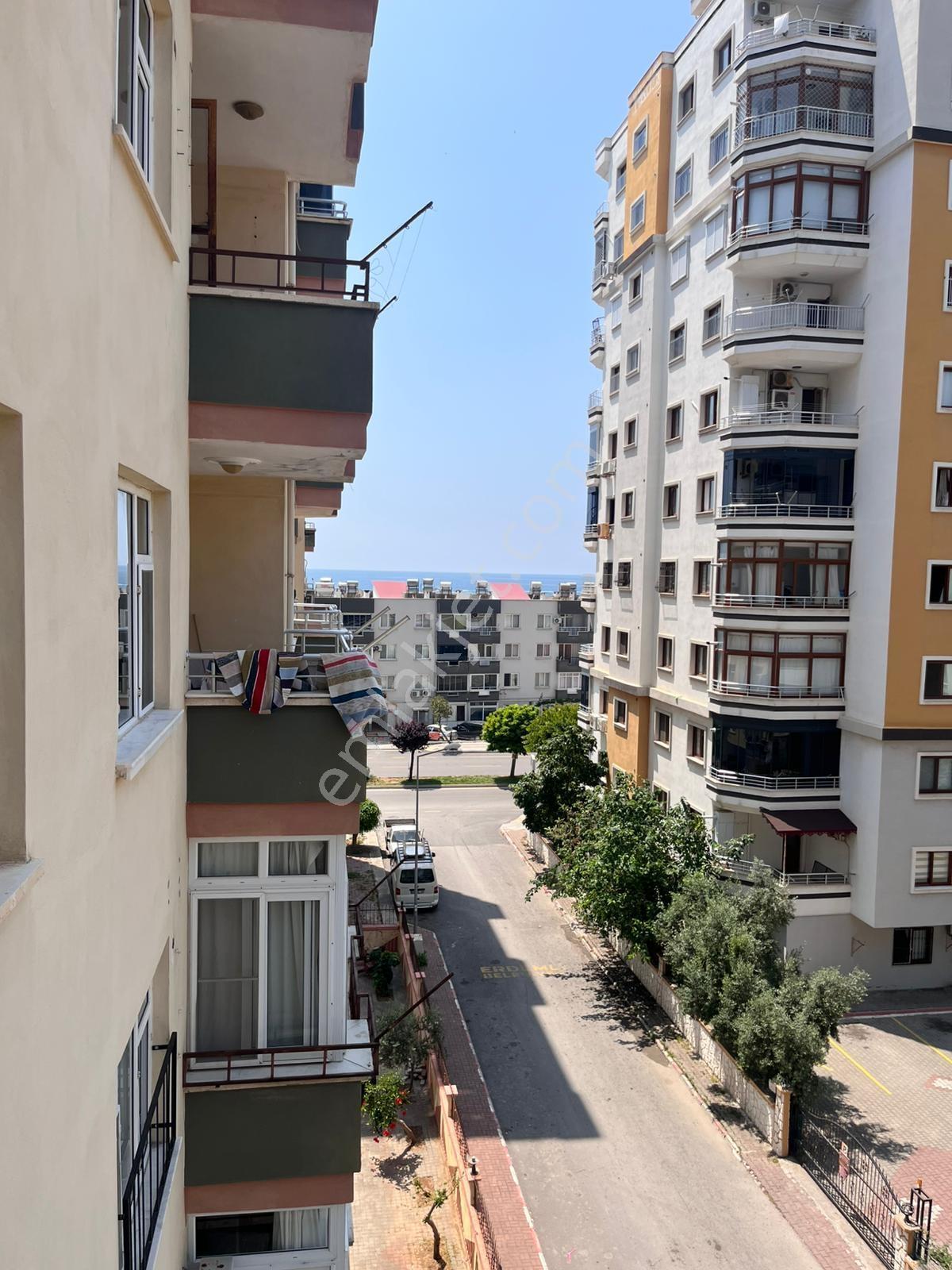 Mersin Erdemli 'de Denize 150 M Mesafede Geniş 3+1 Daire - Görsel 12