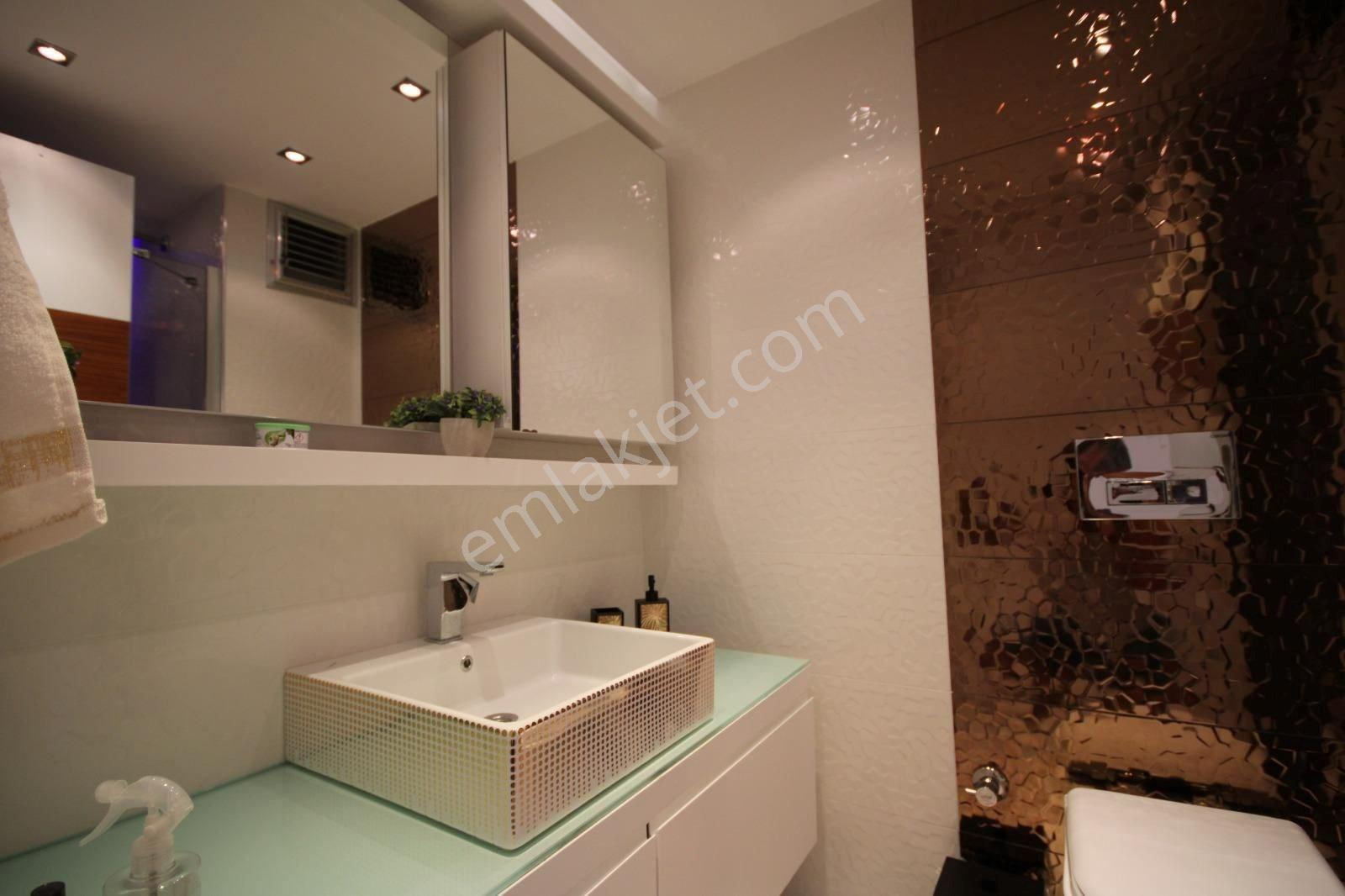Alanya Cleopatra’da Denize 500 M Muhteşem Komplekste Full Eşyalı 3+1 Penthouse - Görsel 24