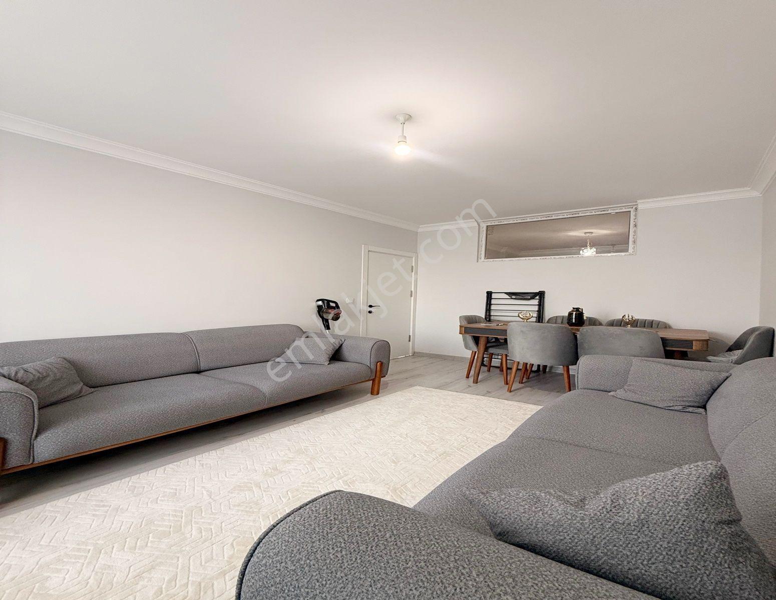 Güvenlikli Otoparklı Site İçi Metrobüse Yakın 2+1 Acil Satılık Daire - Görsel 21