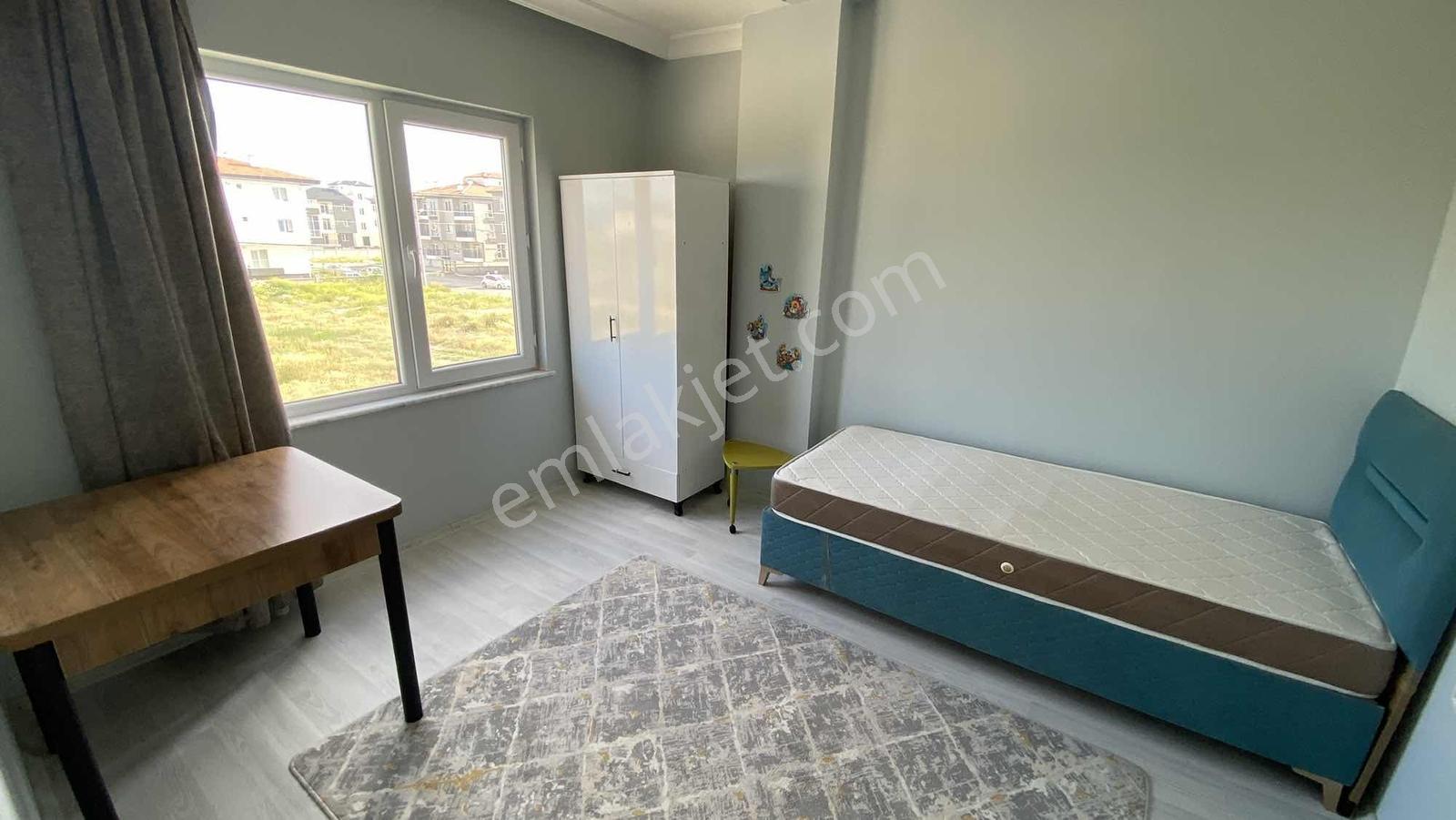 M.e.b Akademisi Ve Üniversite'ye Yakın Eşyalı Kiralık 1+1 Daire - Görsel 3