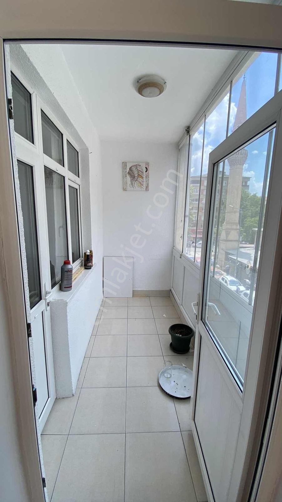 Kaçırılmaz Fırsat!! Salon Bağımsız Asansörlü Ön Cephe Yapılı - Görsel 23