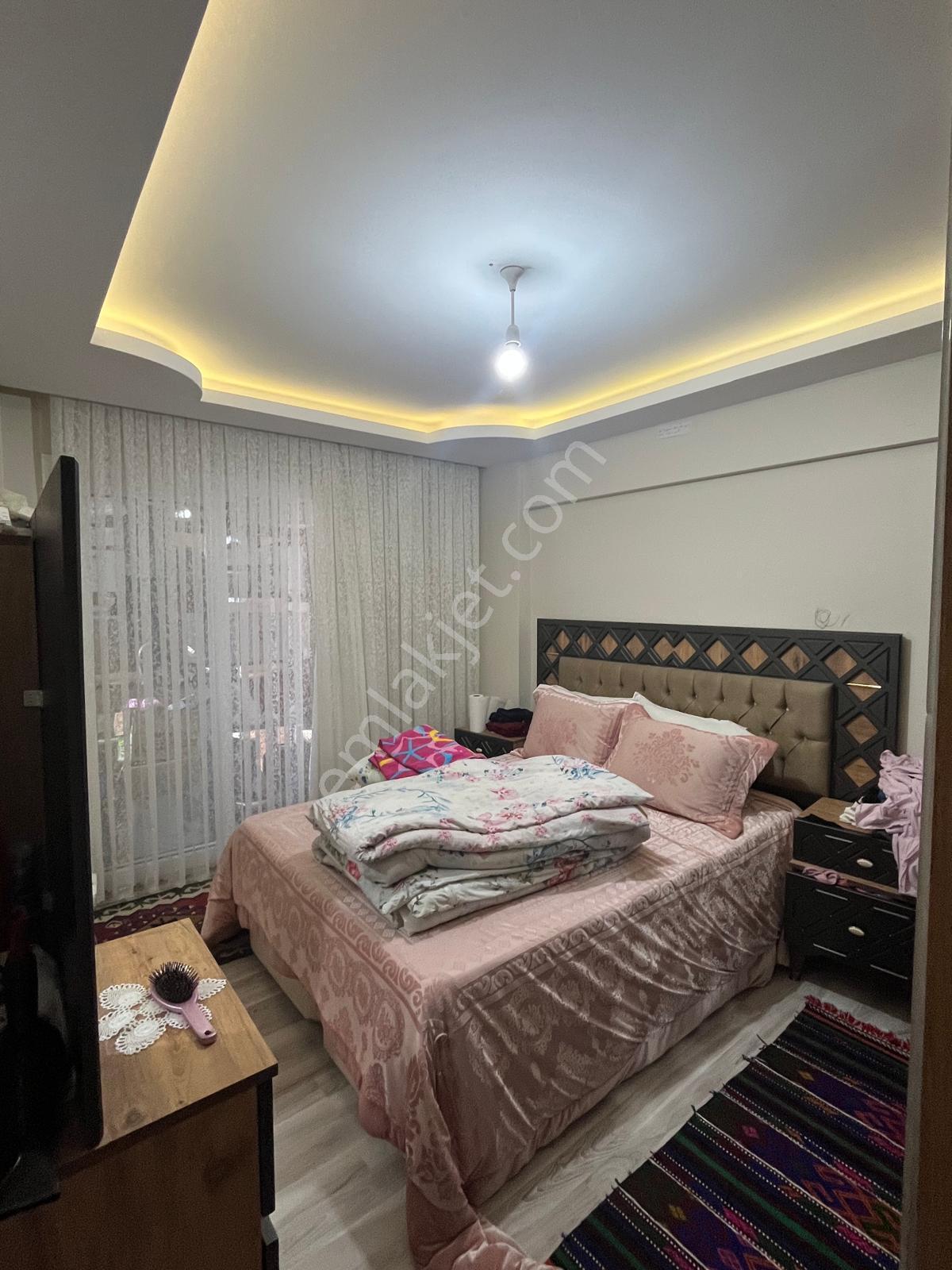 Buca Efeler Mah.de Ötüken Park Yanı 3+1 120 M2 Arakat Ferah Daire - Görsel 8