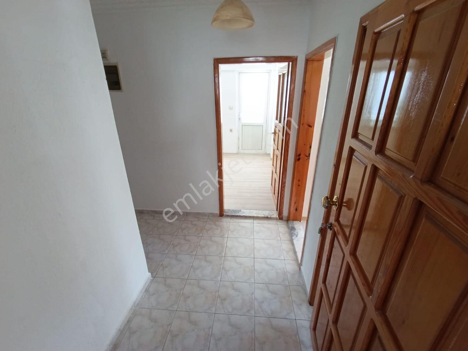 Tuzla Mahallesınde Ara Kat Kapalı Mutfak 3+1 Kiralık Daire - Görsel 30