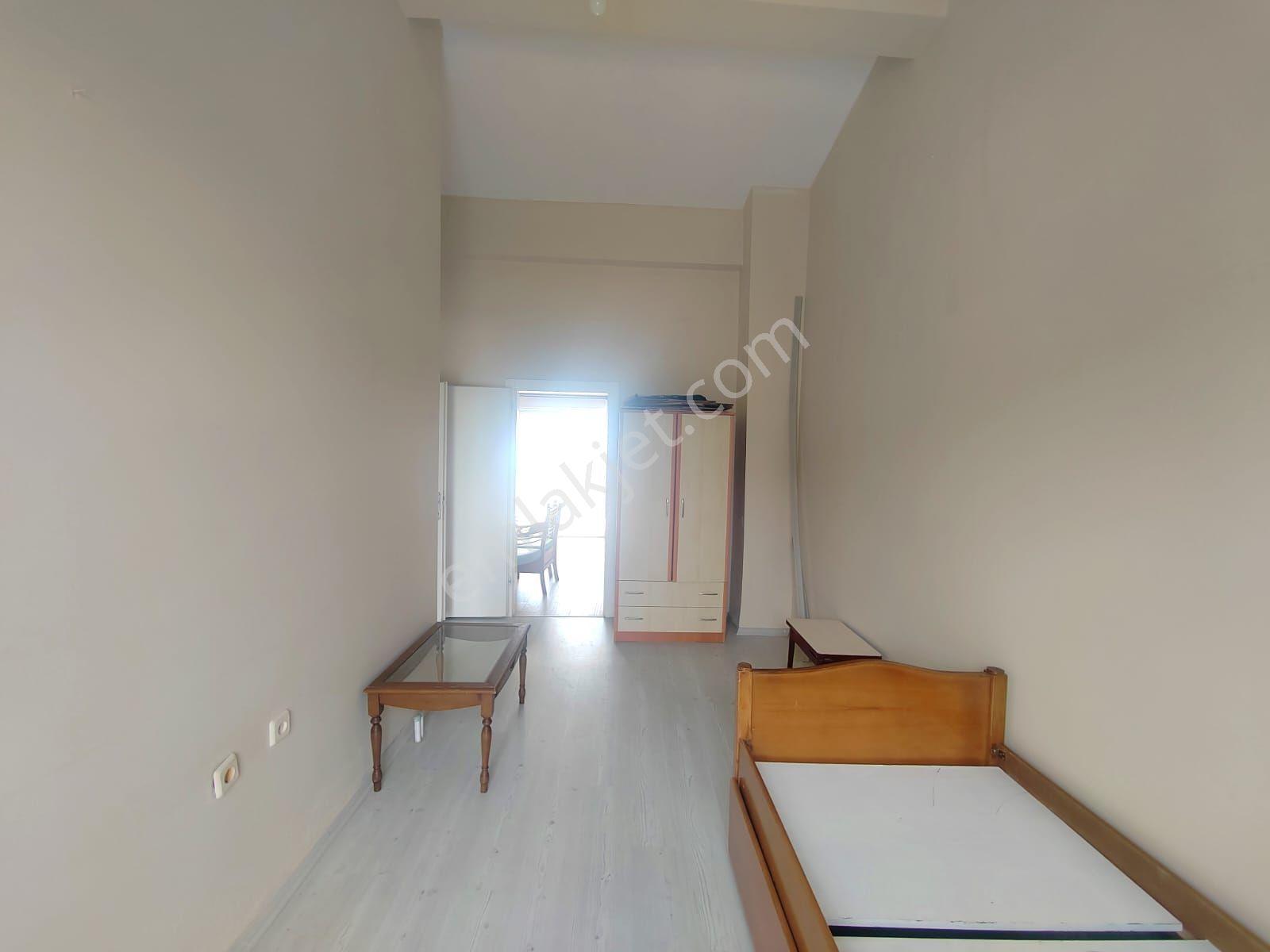 Kuşadası Merkezi'nde Deniz Manzaralı Triplex 5+2 Villa Satılık - Görsel 27