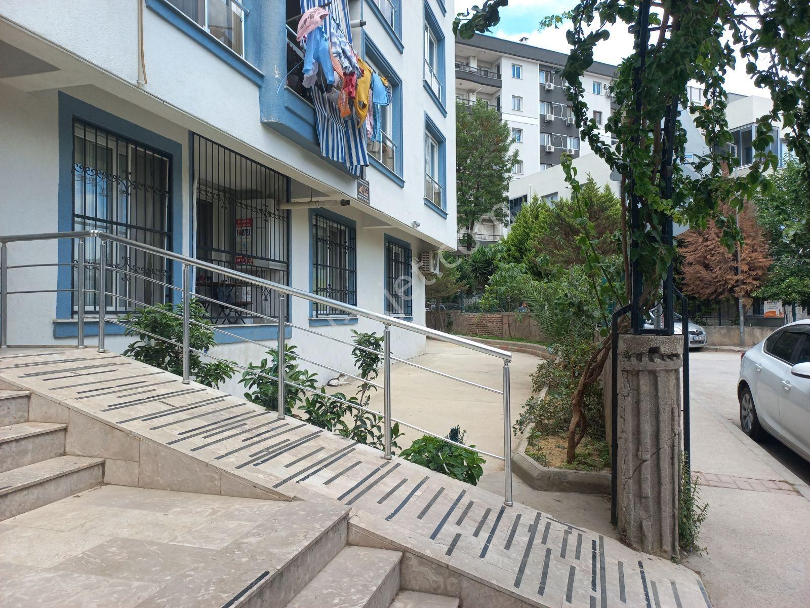 İzmir Bozyaka Uğur Mumcu Mah. 3+1 Satılık Daire - Görsel 6