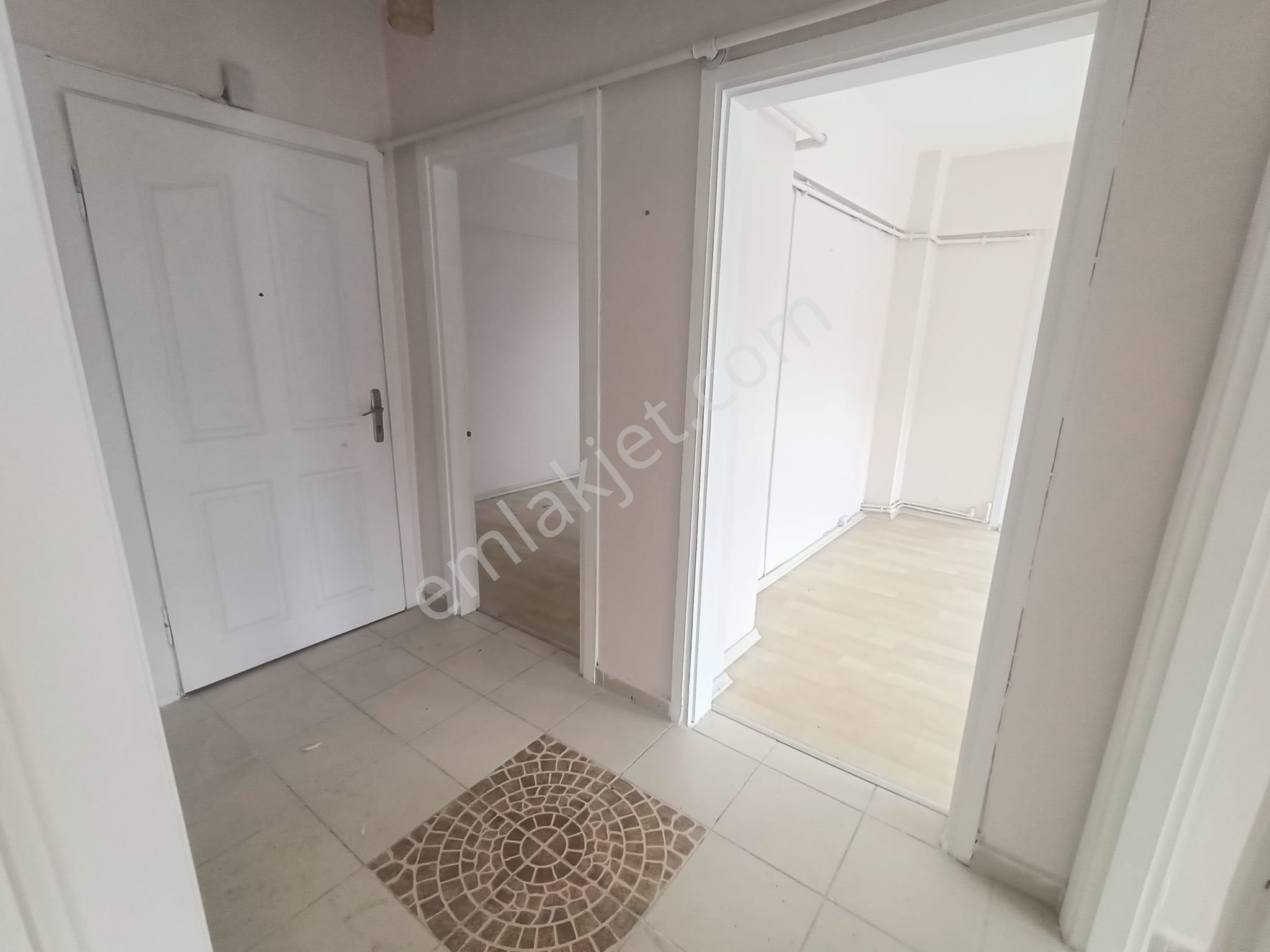 Yasemın Emlaktan Koru Cumhuriyet Mah.gökgöl Özenler Kopuz Sitesi 3 Kat 2+1 Daire - Görsel 19