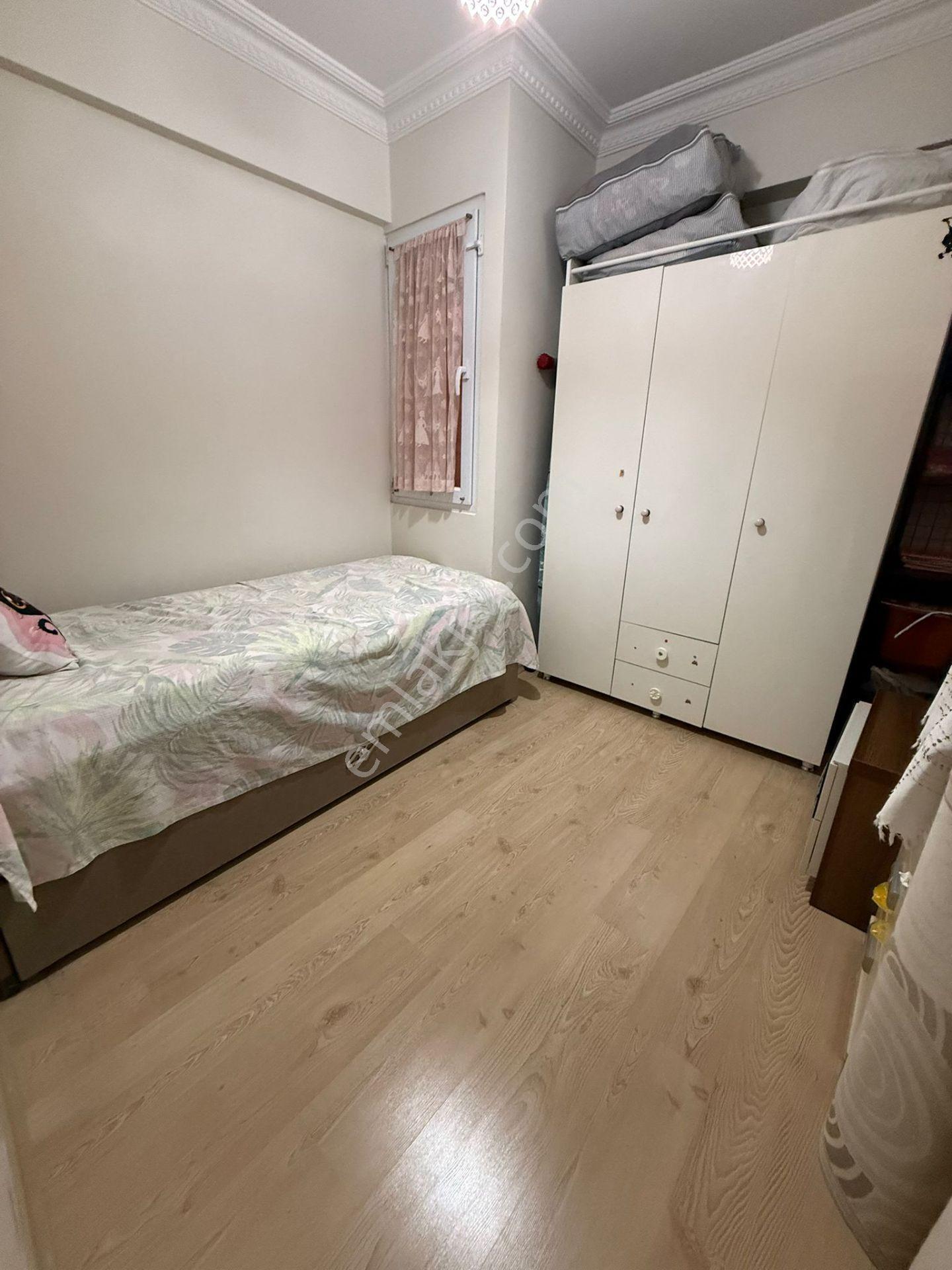 Cerrahpaşa Emlaktan Turgut Özal Caddesinde 2+1 Kiralık Daire - Görsel 2