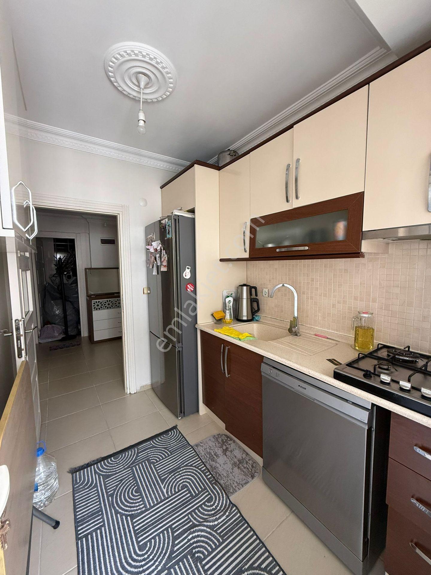 Cerrahpaşa Emlaktan Turgut Özal Caddesinde 2+1 Kiralık Daire - Görsel 10