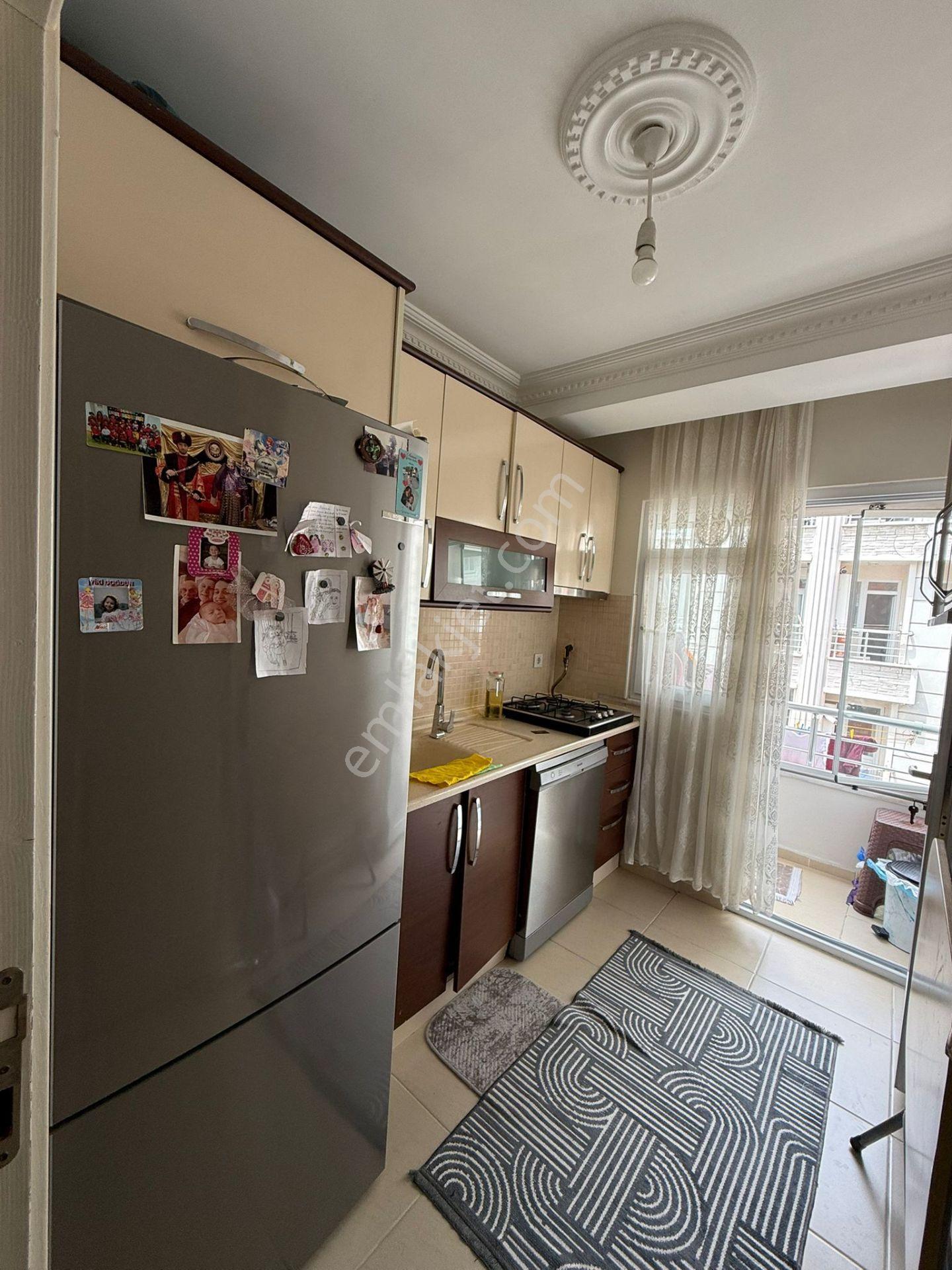 Cerrahpaşa Emlaktan Turgut Özal Caddesinde 2+1 Kiralık Daire - Görsel 4