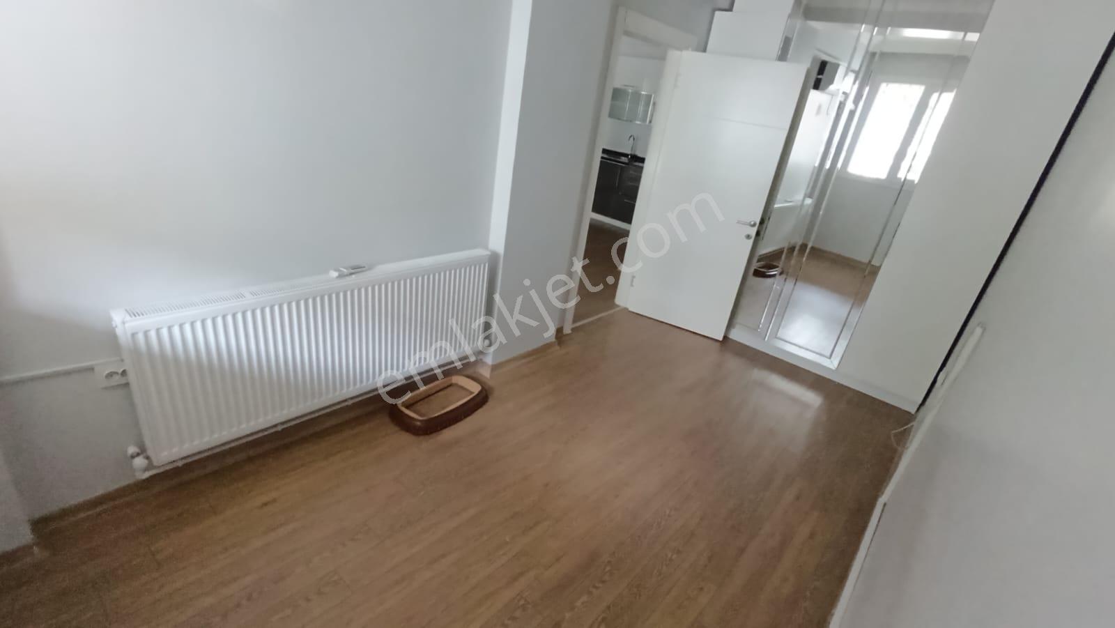 Buca Çevik 1 Meydan Arkası 1+1 65m2 Kısmi Eşyalı Kiralık Daire - Görsel 24