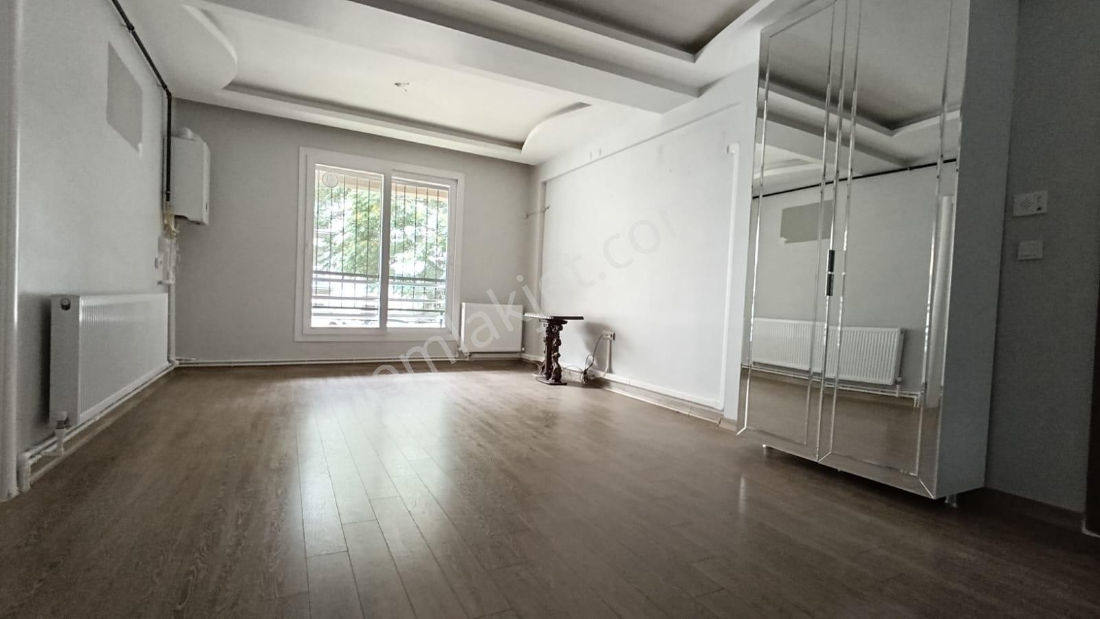 Buca Çevik 1 Meydan Arkası 1+1 65m2 Kısmi Eşyalı Kiralık Daire - Görsel 3