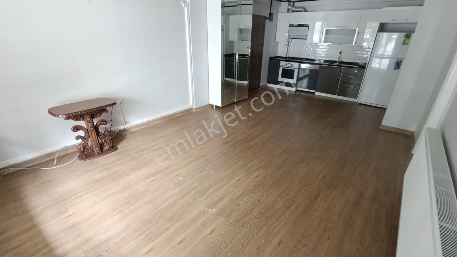 Buca Çevik 1 Meydan Arkası 1+1 65m2 Kısmi Eşyalı Kiralık Daire - Görsel 4