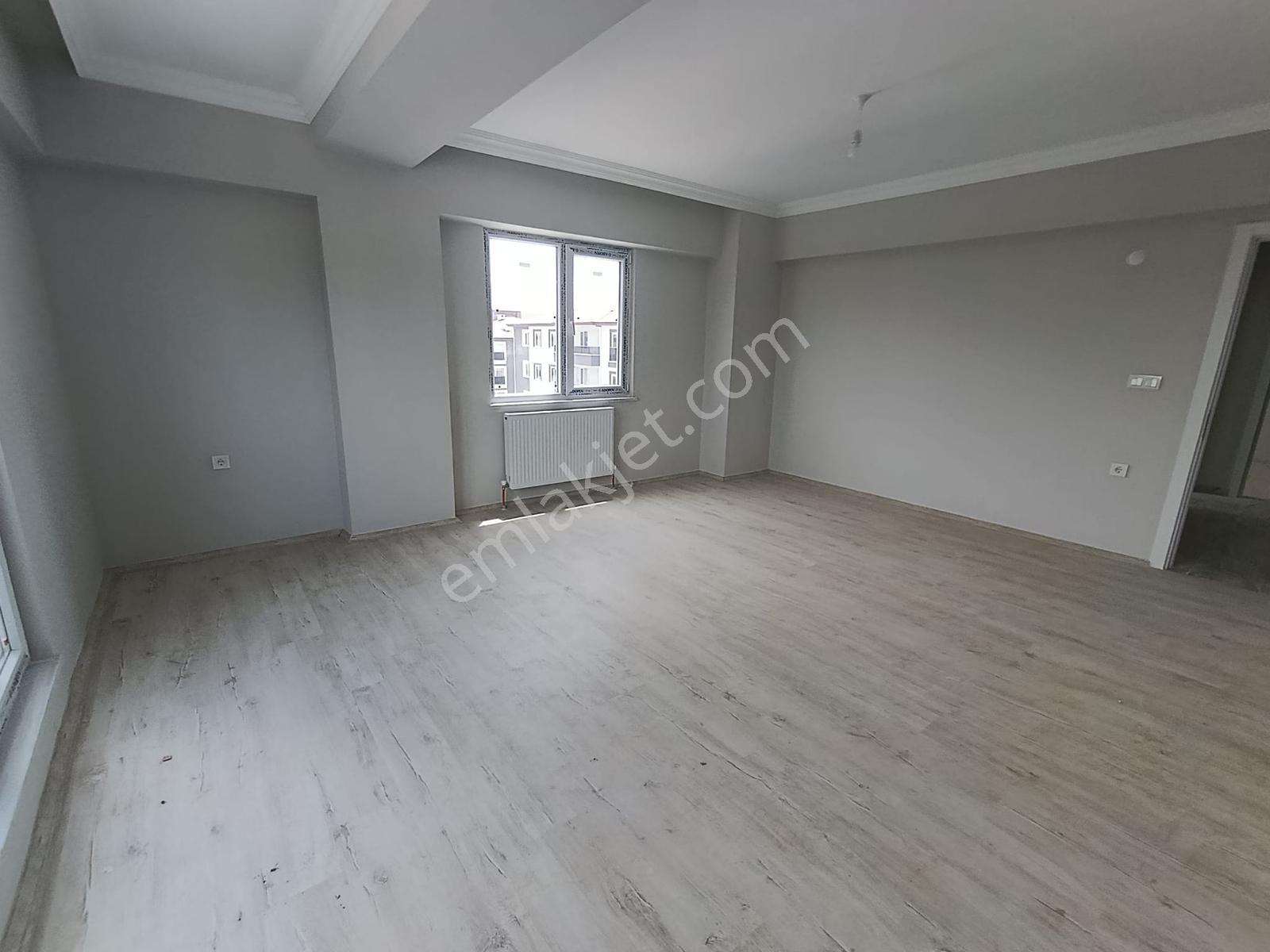 &kerim'den Ayvacık'da Satılık Ara Kat Kapalı Mutfak Geniş Daire - Görsel 22