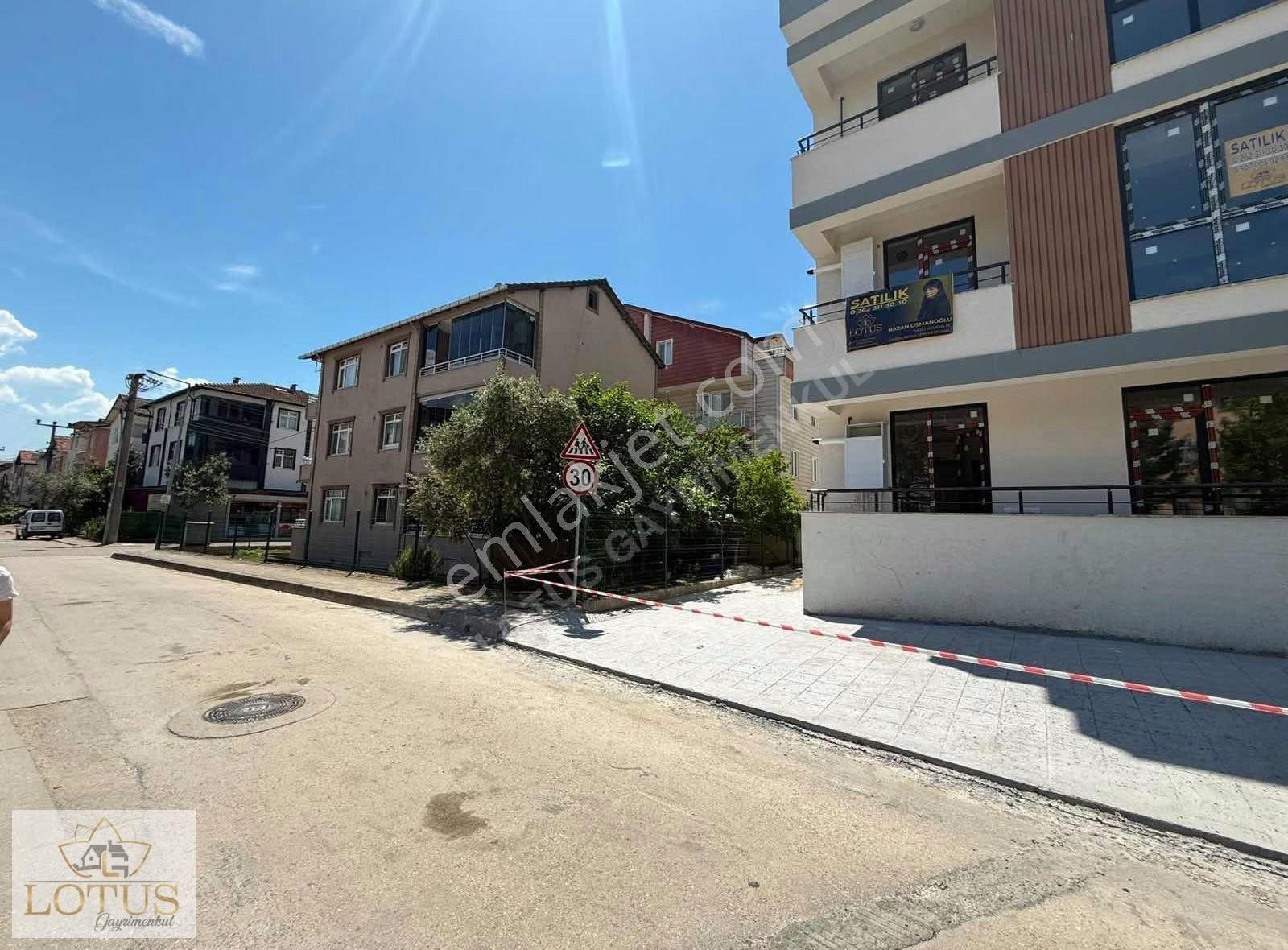 İzmit Yenişehirde 2+1 Satılık Arakat Daire - Görsel 16
