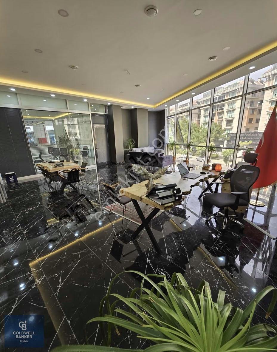 Beylikdüzü Kubıst Avm İçinde Yüksek Kira Getirili Dükkan - Görsel 7