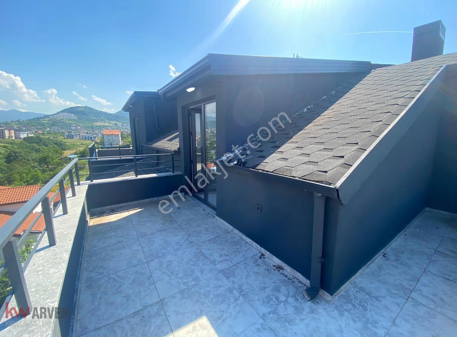 Fatih Mahallesi'nde Asansörlü 3+1 181m² Çatı Dubleks - Görsel 6