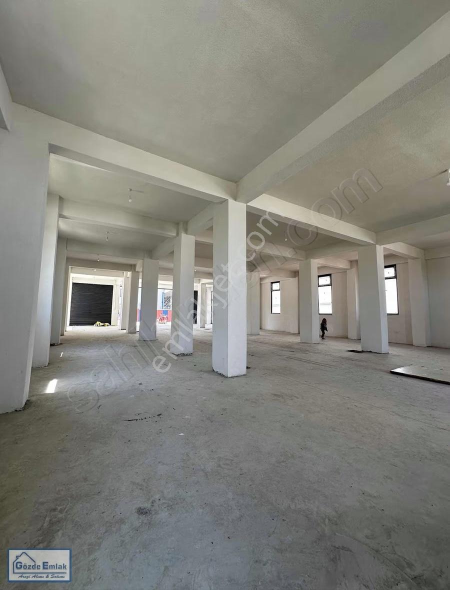 320m2 Kapalı 800 M2 Toplam Alan Asfalta Cepheli Mükemmel Konum - Görsel 11