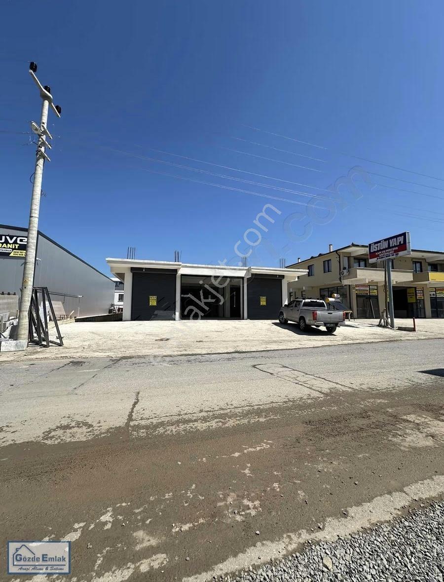 320m2 Kapalı 800 M2 Toplam Alan Asfalta Cepheli Mükemmel Konum - Görsel 15